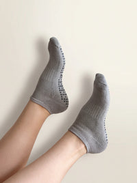 Low Cut Pilates Grip Socks - Grey