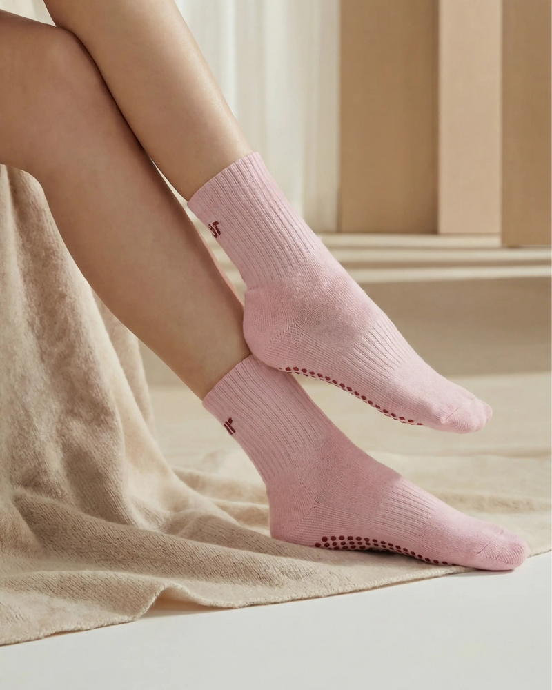 Mid Crew Pilates Grip Socks - Sakura