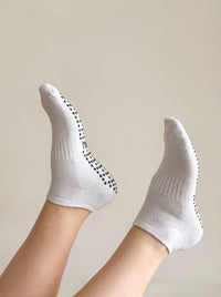 Low Cut Pilates Grip Socks - White